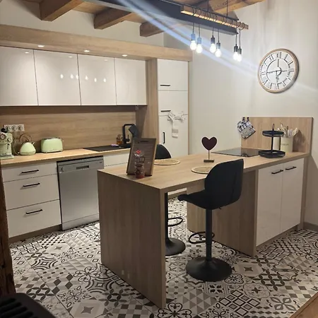 La Grange De Guew Nyaraló